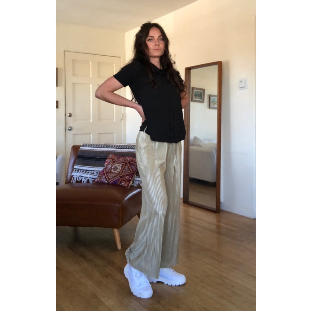 Metallic Accordion Pleated Wide Leg Cropped Pant